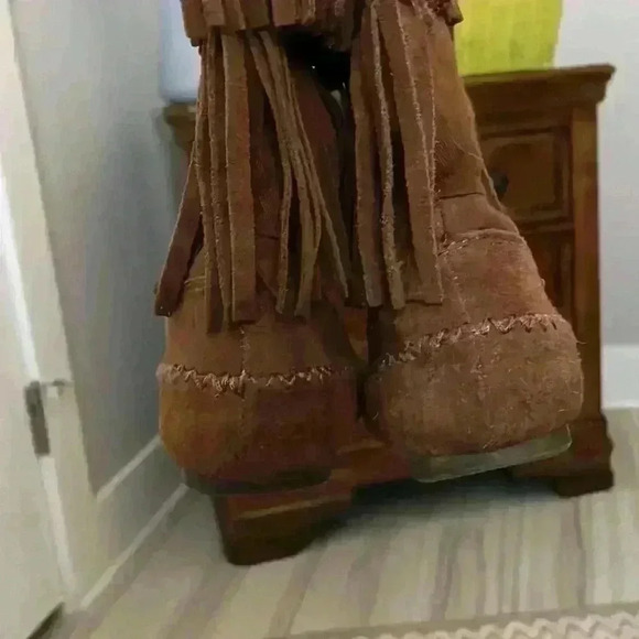 Lc Lauren Conrad Suede Leather Brown Moccasin Fringe Boots Women's Size 7 - Picture 3 of 8